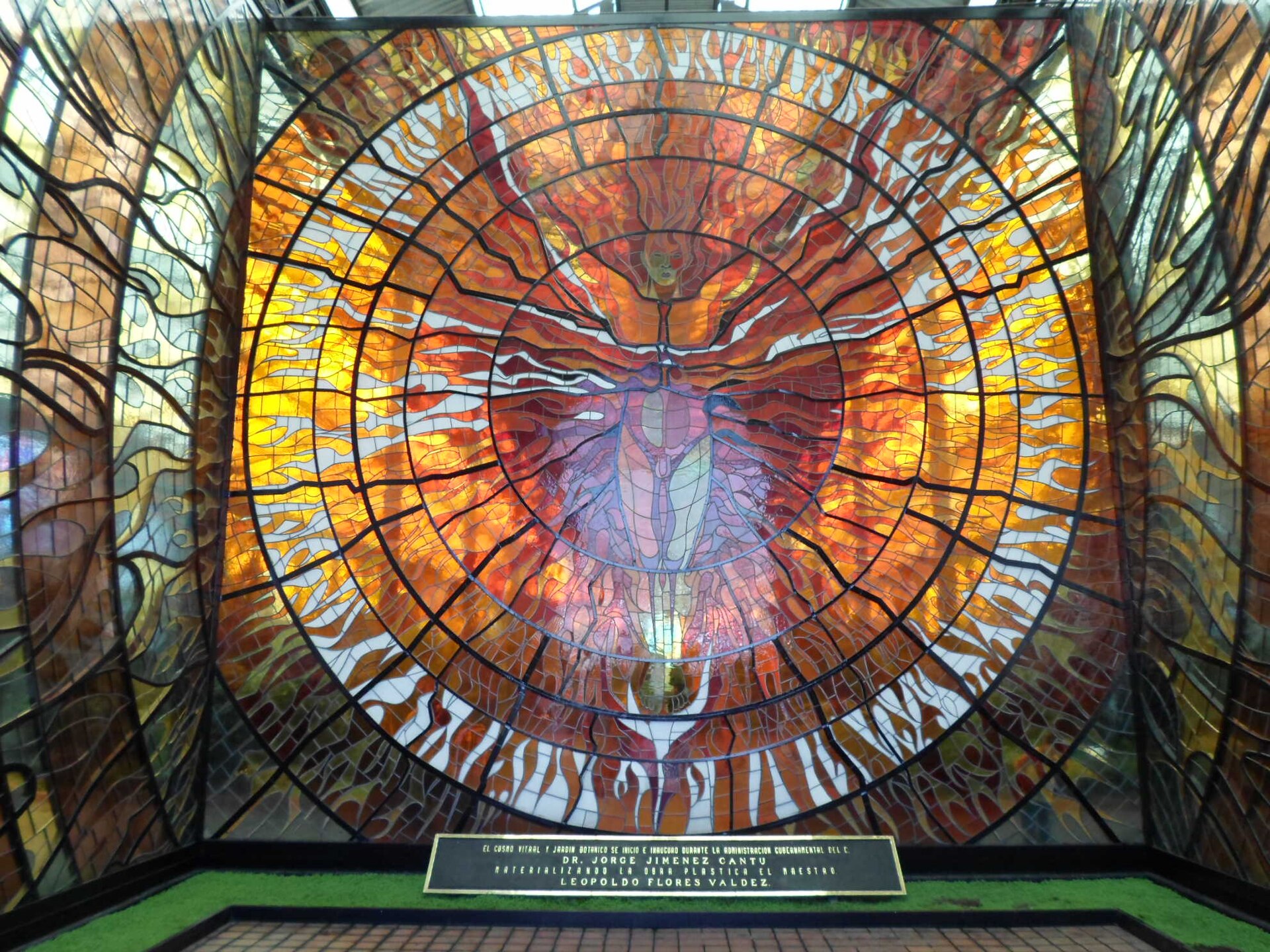 Hombre Sol en el Cosmovitral de Toluca